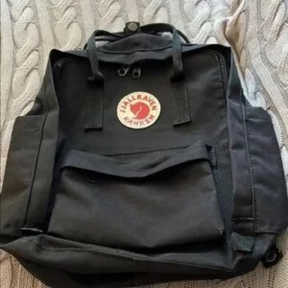 Kånken Classic Black Backpack for Men